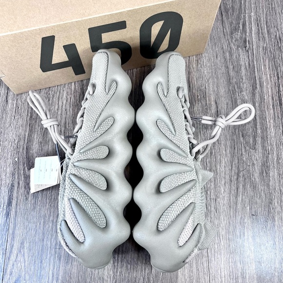 *Yeezy | 450 Cloud Sneaker Stone Flax Size 10 - Picture 5 of 15